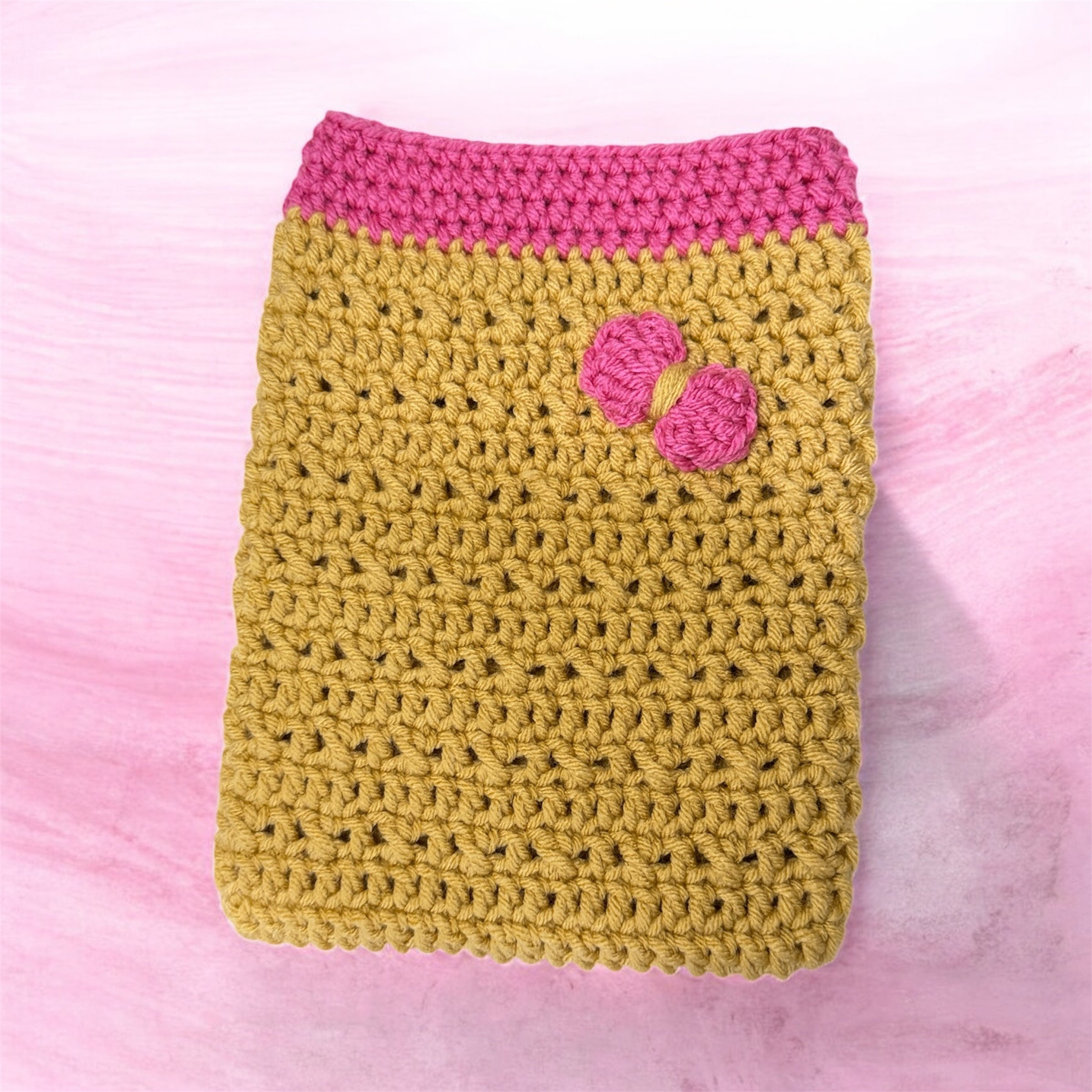 Handmade Crochet Kindle Paperwhite Sleeve with bow (Yellow/Pink)